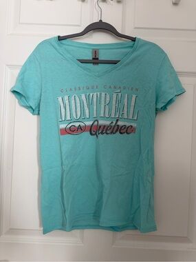 Women’s Aqua V-Neck Montreal Québec Graphic Tee